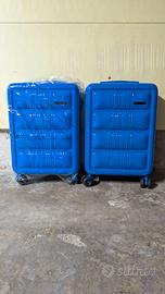 Coppia di trolley / valigie da cabina