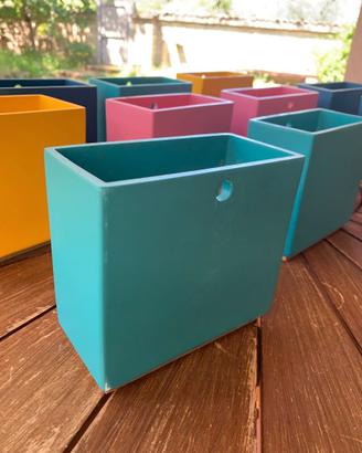 Set di 10 Vasi da Parete in Resina e Legno