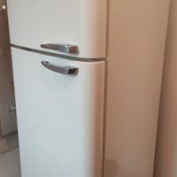 Frigorifero SMEG stile retro anni 50
