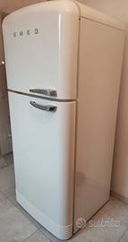 Frigorifero SMEG stile retro anni 50