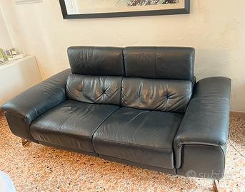 DIVANO IN PELLE CON SISTEMA MOTORIZZATO