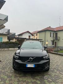 Volvo XC40 2018 D4 AWD R-Design