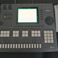 Music Sequencer Yamaha QY700