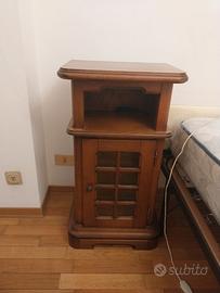 Mobiletto basso +angolietra+lampada