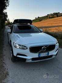 Volvo v90 cross country