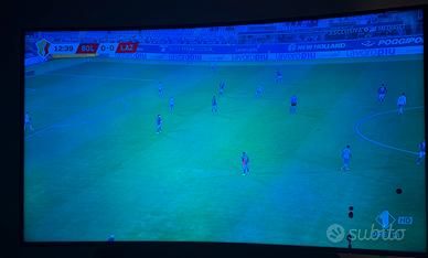 Samsung 65”  LED serie 6 uhd curvo