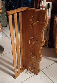 Antico attaccapanni con cappelliera 