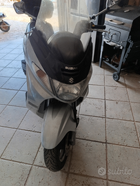 Scooter Suzuki Burgman 400