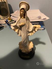Statua della Madonna di Medjugorje