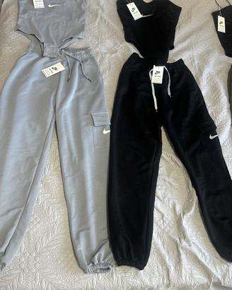 Set Donna 2 Pezzi – Body con Bottoni & Joggers Com