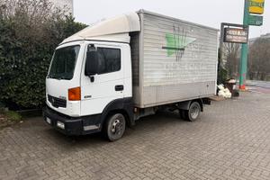 Nissan atleon cassonato