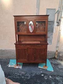 Credenza antica
