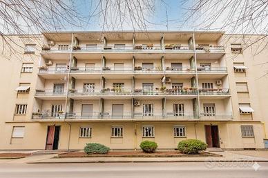 4 locali Viale Rimembranza