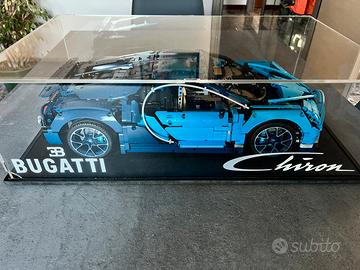 Lego technic 42083 Bugatti Chiron scala 1:8
