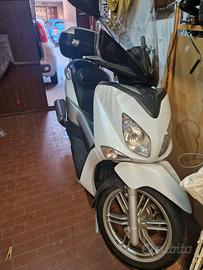 Scooter yamaha x city 250