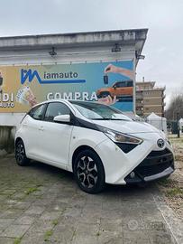 TOYOTA Aygo 1.0cc 72cv TELECAMERA BLUETOOTH CRUI