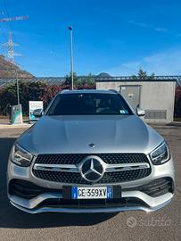 Mercedes-Benzina GLC 220 D AMG LINE