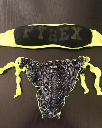 Bikini Pyrex