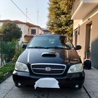 Kia carnival