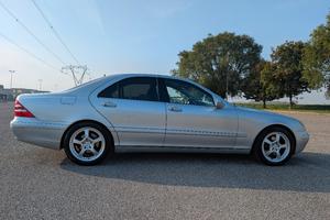 Mercedes S 320