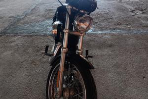 Harley Davidson 883 low