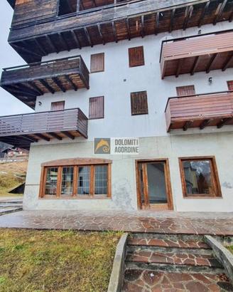 Attività / Licenza di 79 m² a Gosaldo