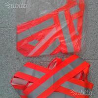 Strisce catarinfrangenti a giubbino nuove