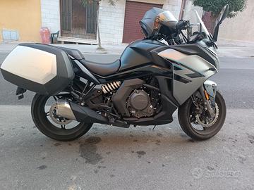CF moto 650 gt con Borse