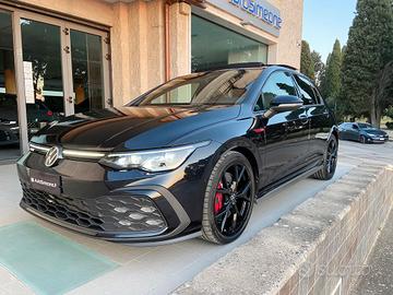 Volkswagen Golf 8 gti 245cv