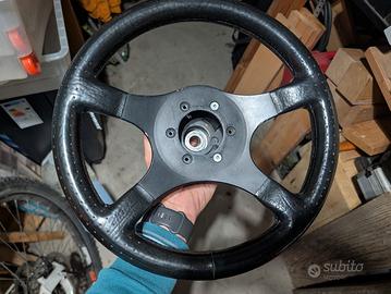 volante sportivo  con mozzo Alfa 75
