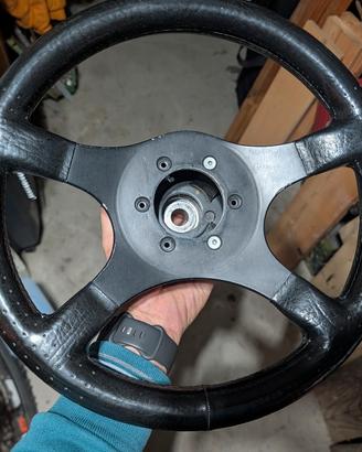 volante sportivo  con mozzo Alfa 75