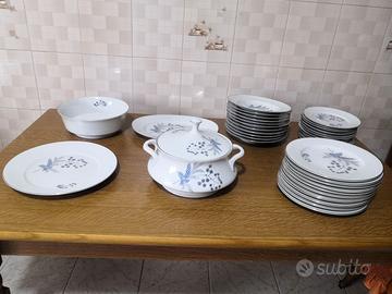 Servizio Piatti Vintage Porcellana Monopoli