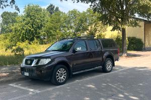 hard+top nissan navara anno 2011