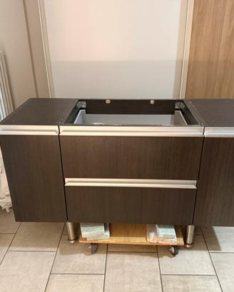 Mobile bagno con lavandino
