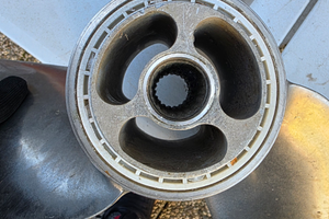 Volvo penta duoprop elica posteriore