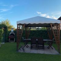 Gazebo in legno 3x3 con copertura laterale 