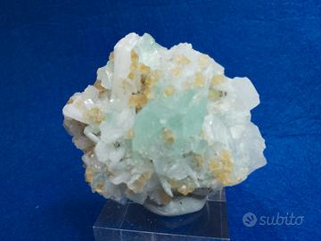 Minerale, aphofilite verde, ialina 