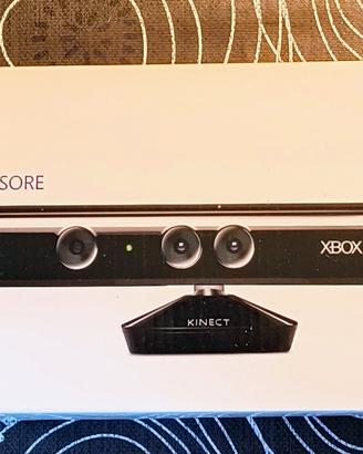 Xbox 360 più 2 Joy Stick più Kinect 