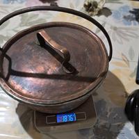 Antica pentola di rame