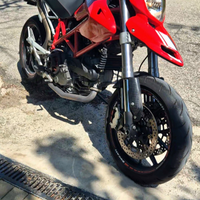 Ducati hypermotard 1100