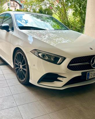 Mercedes Benz A 220 d AMG Line