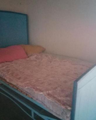 letto in metallo antico una piazza e mezza