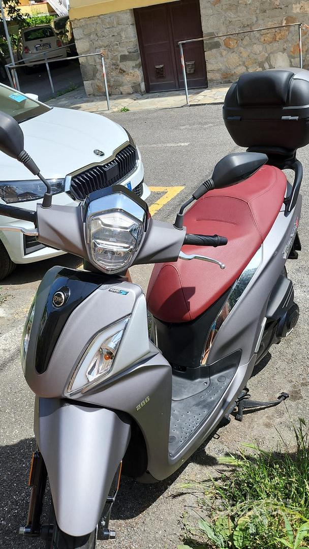 Scooter Sym 200 Moto e Scooter In vendita a La Spezia