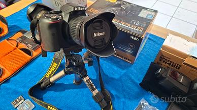 Nikon D5300 reflex + obiettivo Tokina SuperPack