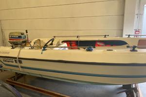 Barca motore 4.10 con motore