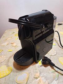 Macchina caffè Nespresso Inissia