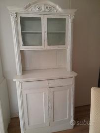 Credenza antica 