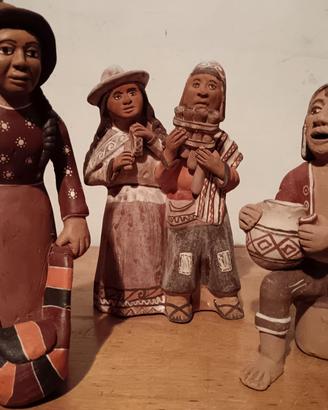 Presepe composto di 4 pezzi cm. 22 di altezza
