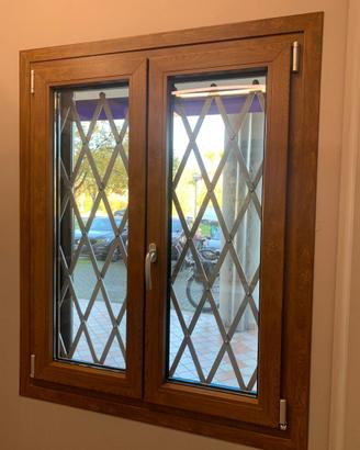 Finestra in pvc (cod S65)