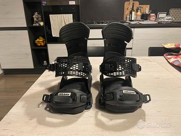 Attacchi snowboard Drake Fifty L (41/44) 115 euro